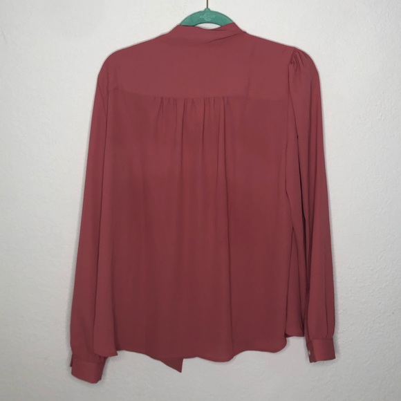 J.CREW salmon silk button down - Picture 2 of 2